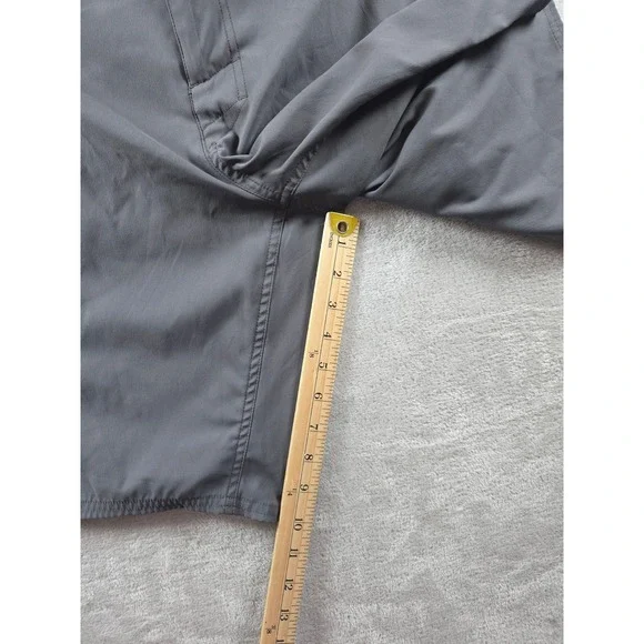 Under Armour HeatGear Shorts Mens 36 Gray Loose Fit Flat Front Athletic *Read - Picture 5 of 10